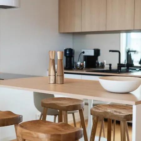 Appartamento Sky Park Tower - Free Parking & Modern Style