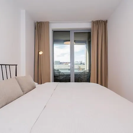 Sky Park Tower - Free Parking & Modern Style Apartment Bratislava