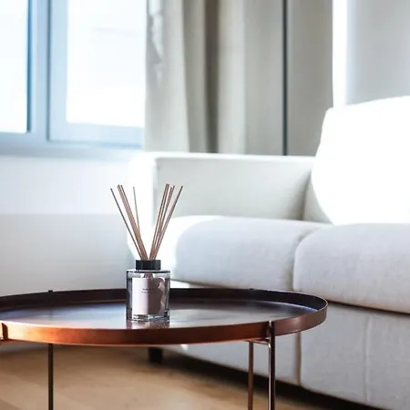 Apartment Sky Park Tower - Free Parking & Modern Style *